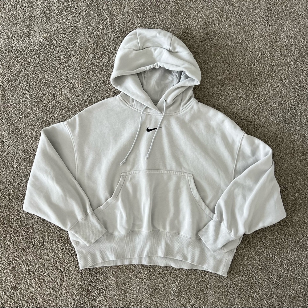 Nike oversized cropped Hoodie in very light gray